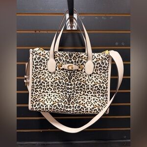 Guess Izzy Satchel in Leopard